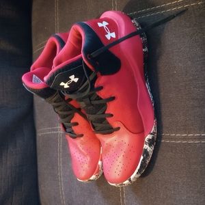 Men's Under Armour shoes size 9